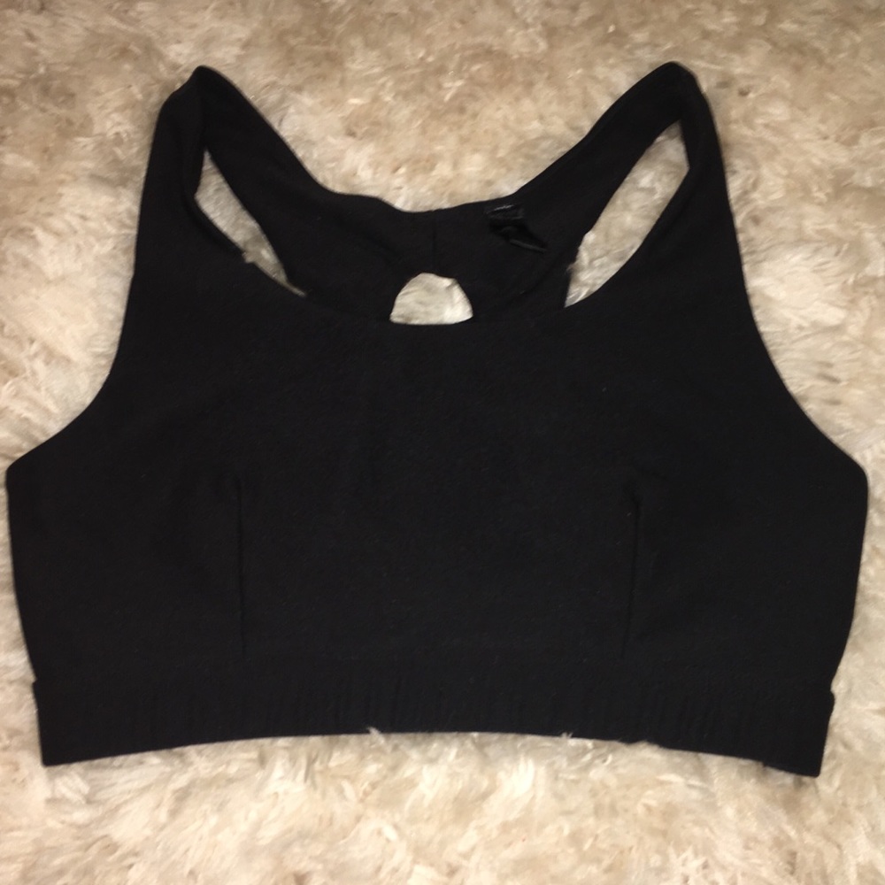 Women’s sports bra